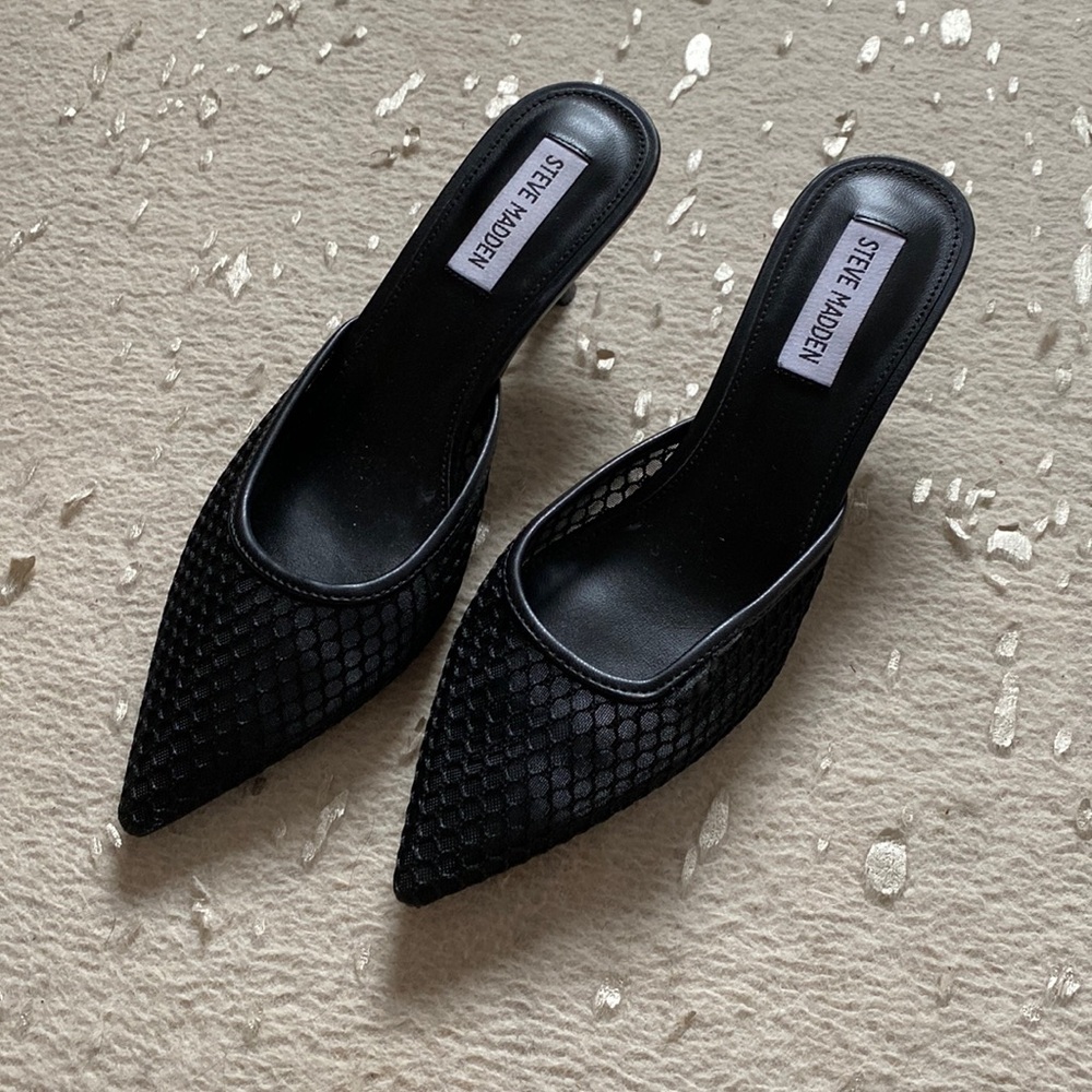 Steve Madden Mesh Pointed Toe Kitten Heel